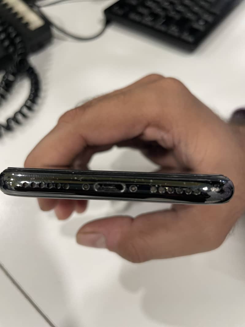 Apple Iphone X 5