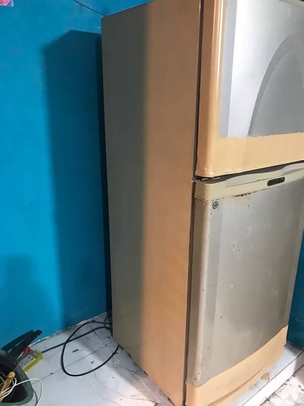 Dawlance fridge 100% working 1