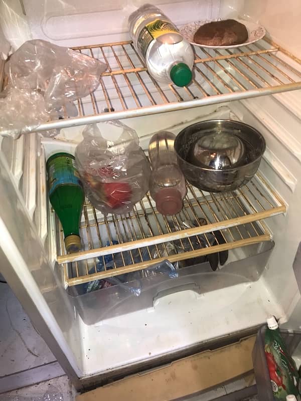 Dawlance fridge 100% working 2