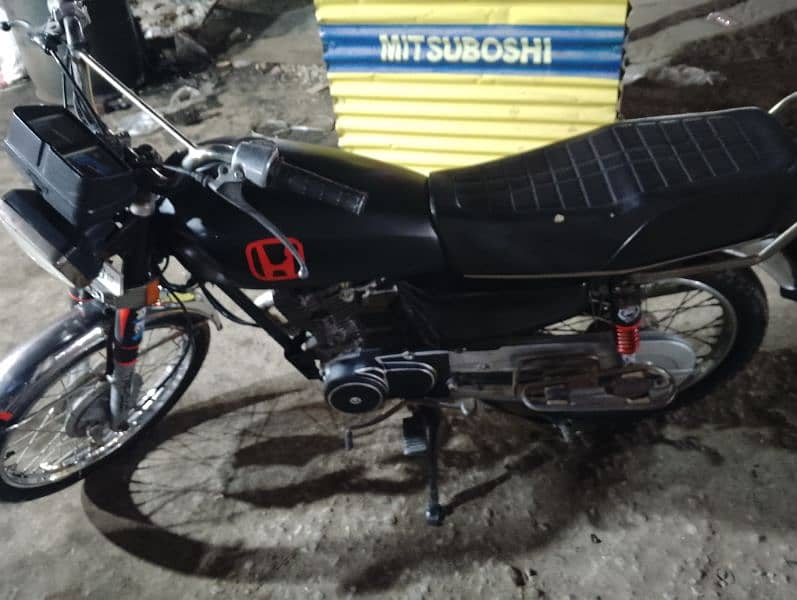 Honda 125 lush bik full ok 7