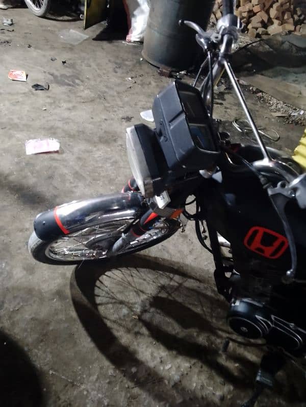 Honda 125 lush bik full ok 8