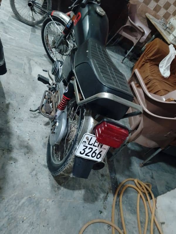 Honda 125 lush bik full ok 9