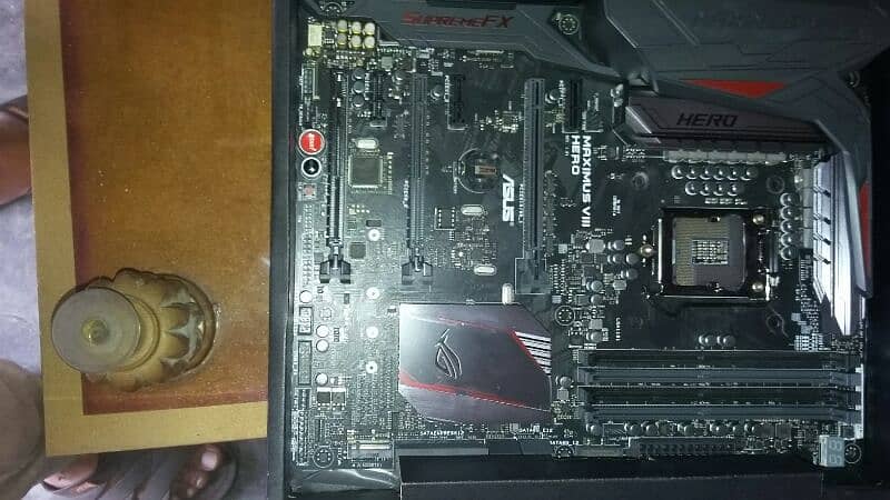 DEFECTED! Asus Maximus Viii Hero Motherboard 6