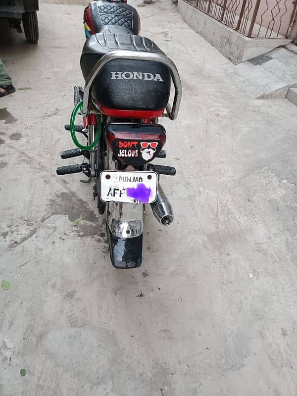 HONDA 70 IS GOOD CONDITION 3