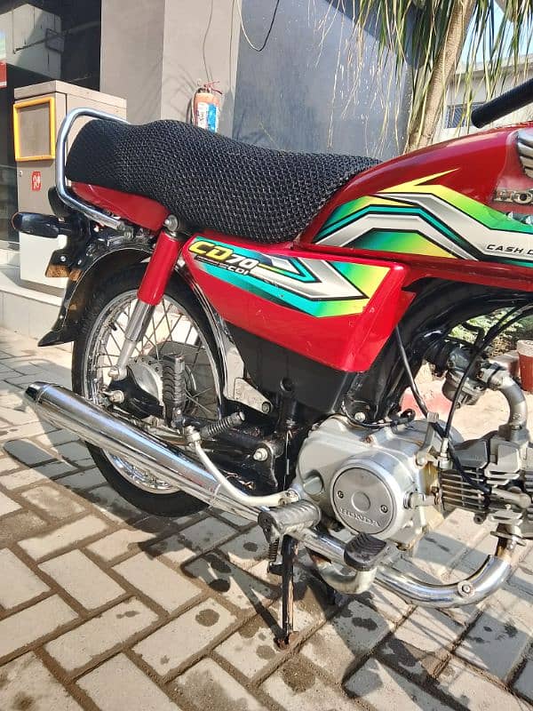 cd honda 2023 model urgent sell all documents available 5