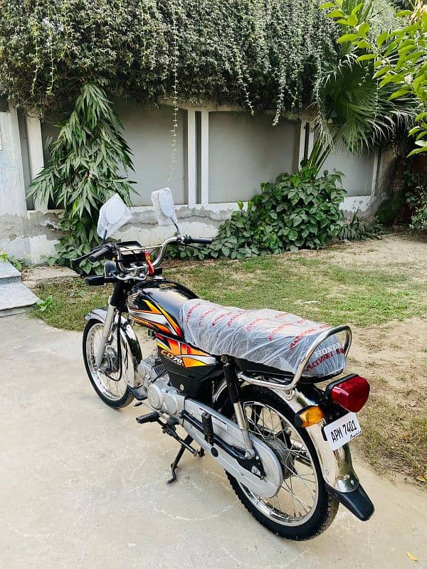 Honda CD 70 2022Model original bike condition best for 2023and 2024 9