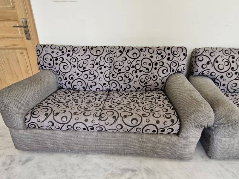 Sofa 2 seater for sale 3