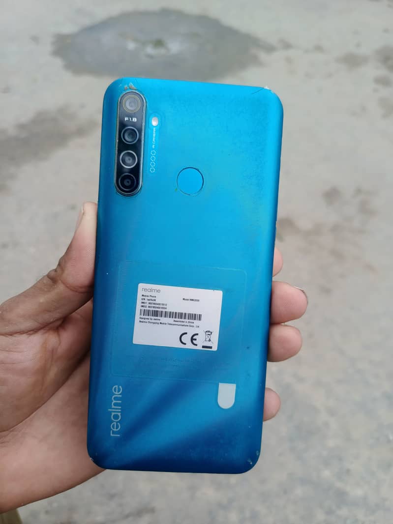 realme 5i 4/64 lush condition, superb camera, final price 2