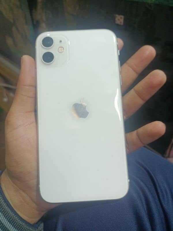 IPHONE 11 64GB NON. PTA 1