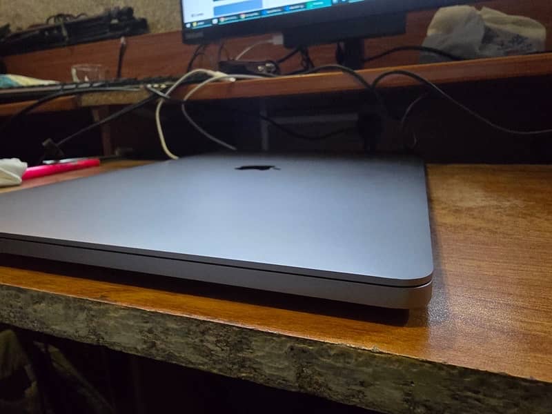 MacBook Pro 2019 - i7 - 16/512 2