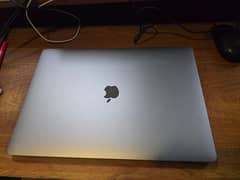 MacBook Pro 2019 - i7 - 16/512