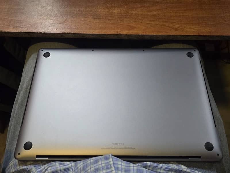 MacBook Pro 2019 - i7 - 16/512 6