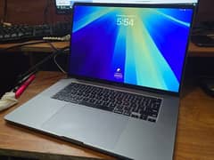 MacBook Pro 2019 i7 16/512