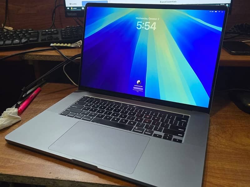 MacBook Pro 2019 - i7 - 16/512 1