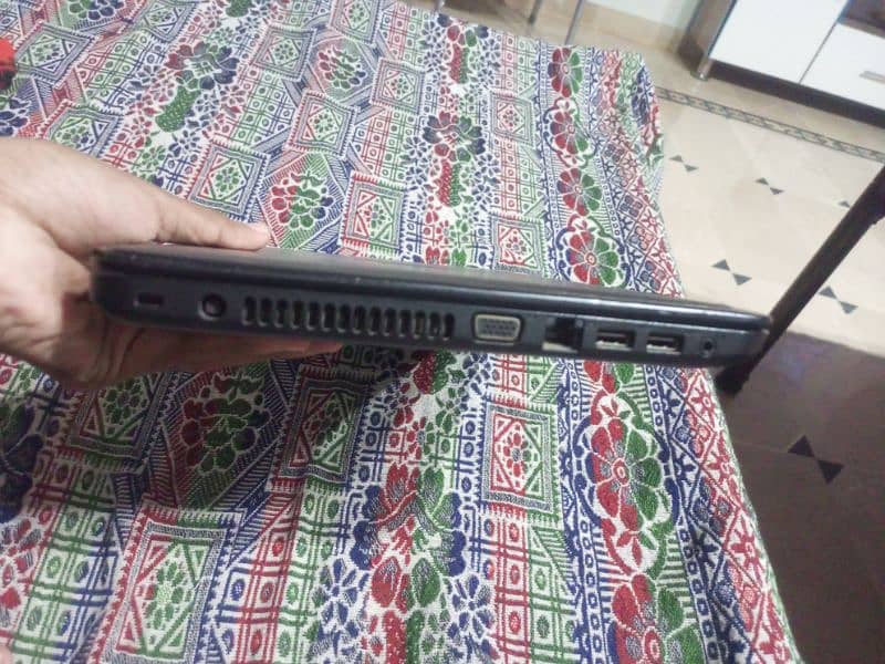 Dell Laptop Core i3  (4th Generation) Urgent For Sale. 4