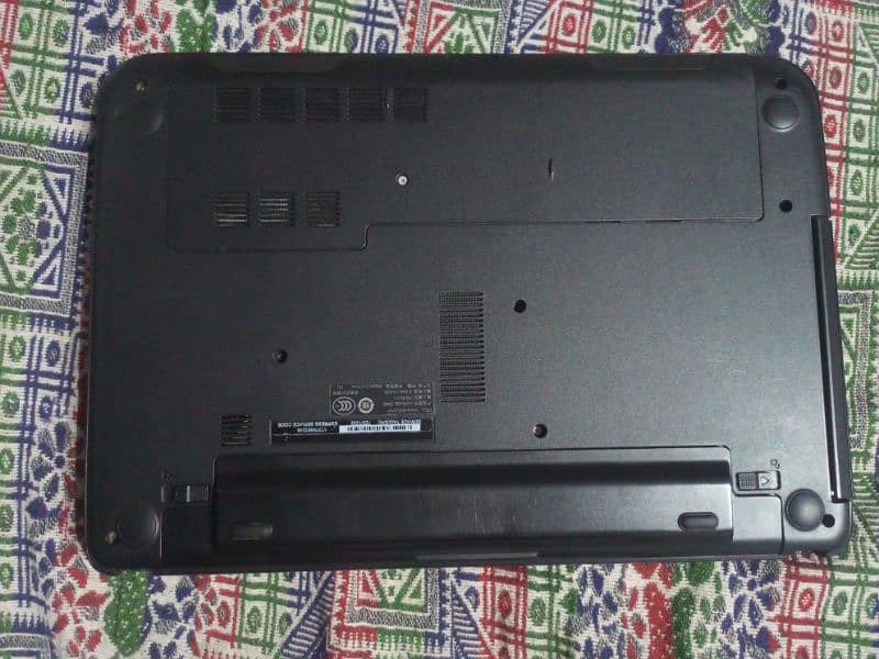 Dell Laptop Core i3  (4th Generation) Urgent For Sale. 5