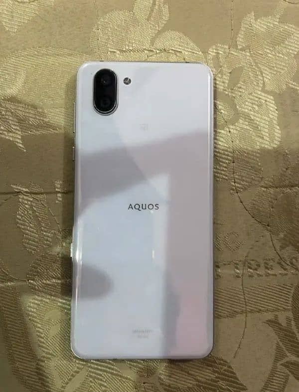 Aqous R3 Official Pta Approved 6/128 GB 0