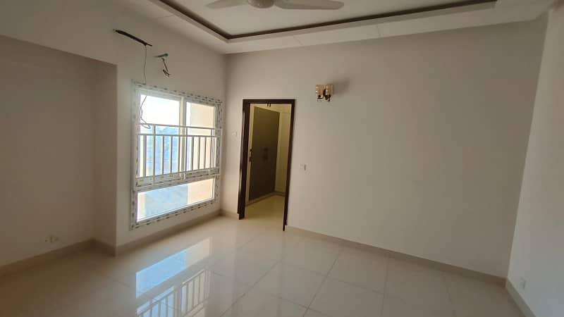 Com3 Luxury Duplex Apartment for Sale in Clifton Block 6 Karachi 11