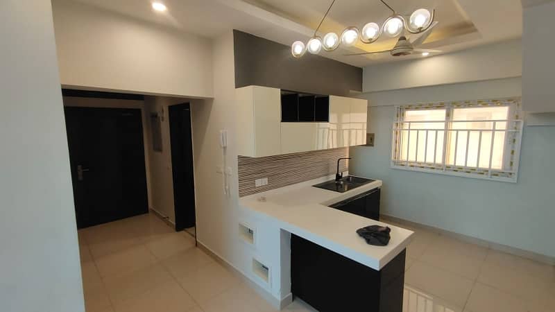 Com3 Luxury Duplex Apartment for Sale in Clifton Block 6 Karachi 20