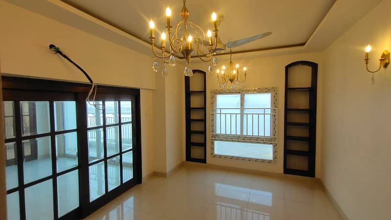 Com3 Luxury Duplex Apartment for Sale in Clifton Block 6 Karachi 24