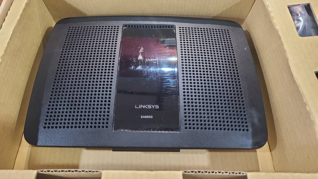 Linksys AC2600 EA8500 Dual-Band Gigabit Gaming Router (Branded Used) 10