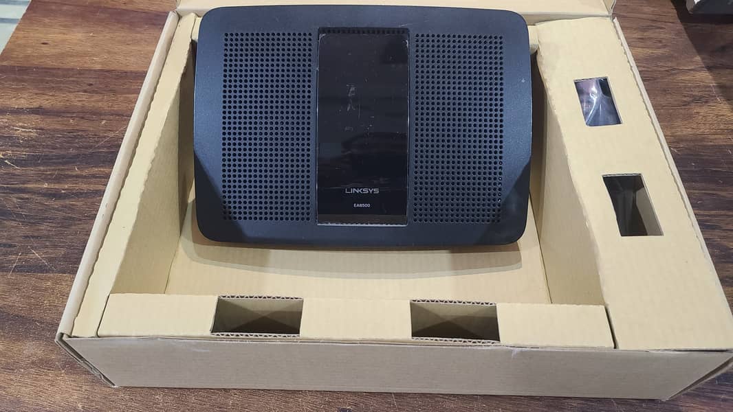 Linksys AC2600 EA8500 Dual-Band Gigabit Gaming Router (Branded Used) 12