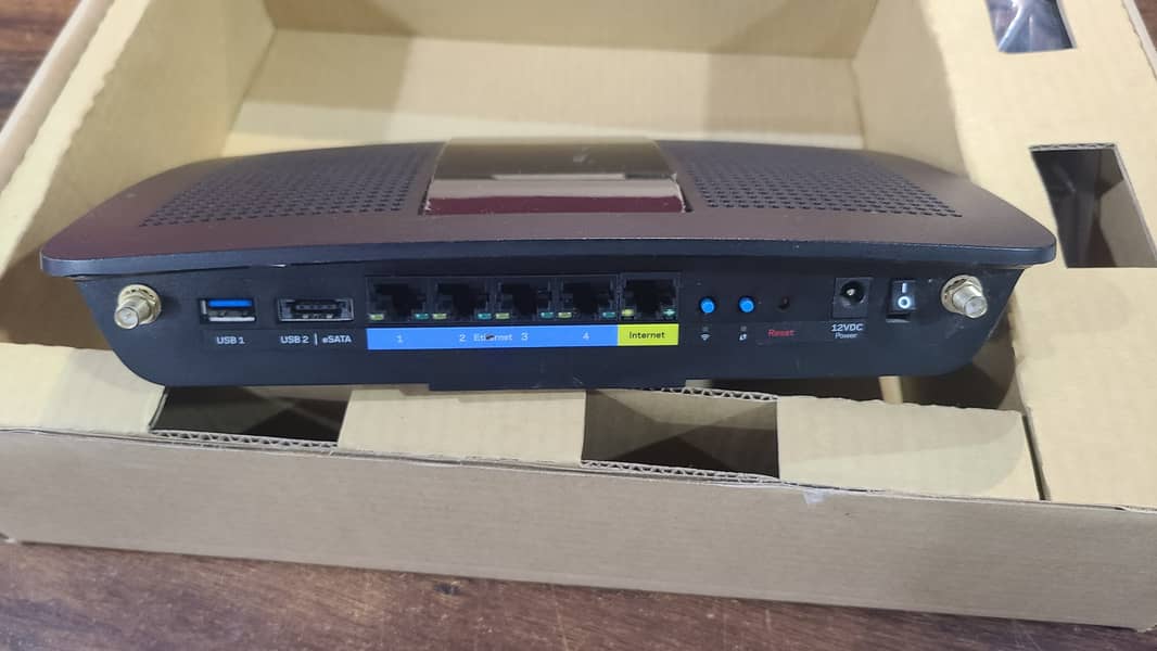 Linksys AC2600 EA8500 Dual-Band Gigabit Gaming Router (Branded Used) 13