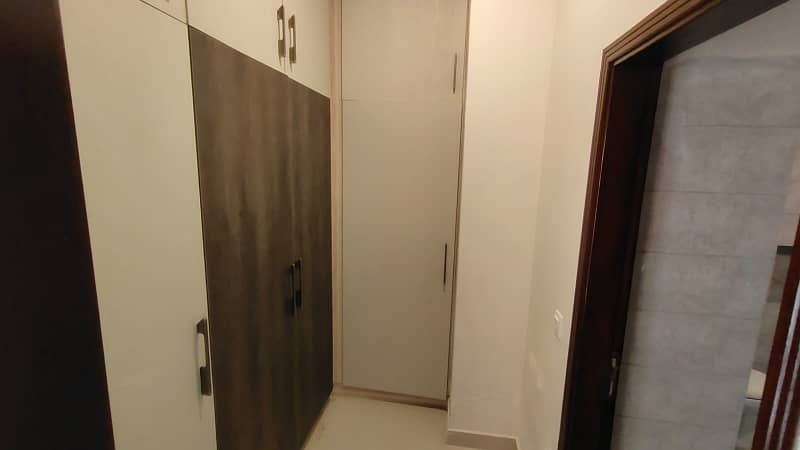 Com3 Luxury Duplex Apartment for Rent in Clifton Block 6 Karachi 16