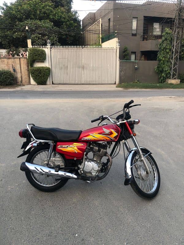 HONDA CG 125 Red 2021 Mint Condition Contact: 0300/4423/707 3