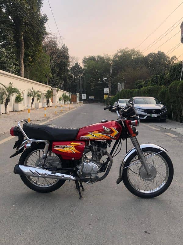 HONDA CG 125 Red 2021 Mint Condition Contact: 0300/4423/707 6