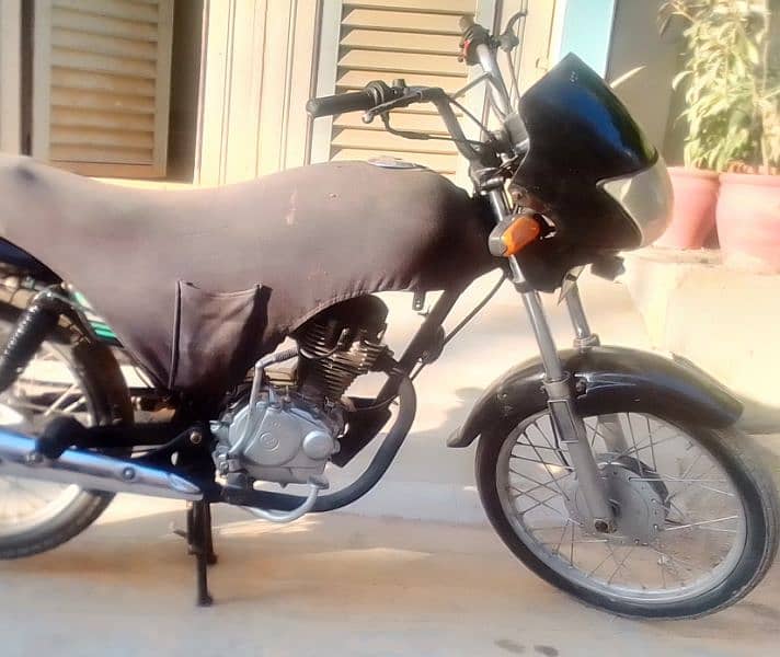 Super Power 125 Deluxe (Smooth Running) 9