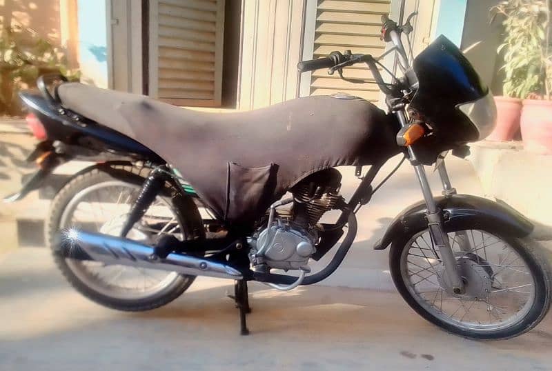 Super Power 125 Deluxe (Smooth Running) 11