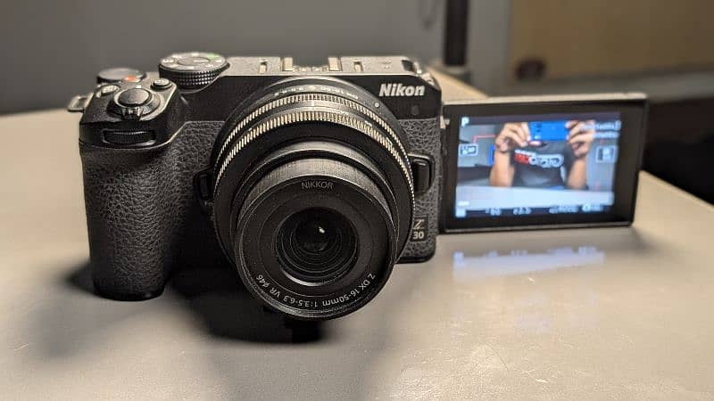 Nikon Z30 FOR SALE 10 MONTHS USED UNDER WARRENTY 2