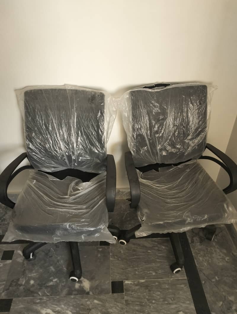 4 office chairs for computer work 0