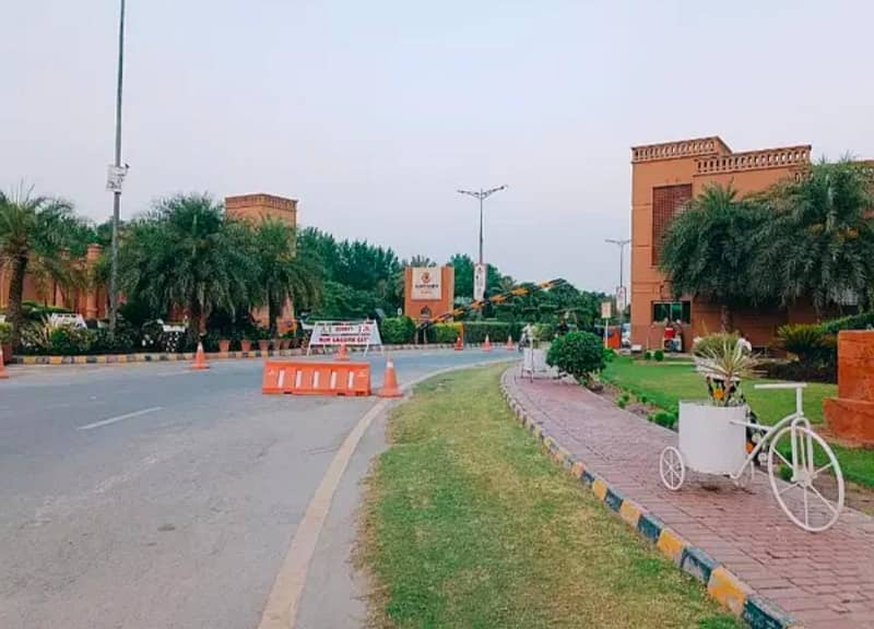 5 MARLA MOST BEAUTIFUL PRIME LOCATION RESIDENTIAL PLOT FOR SALE IN NEW LAHORE CITY PHASE 2 3