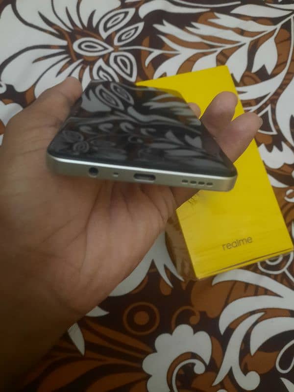 realme c53 6/128 2