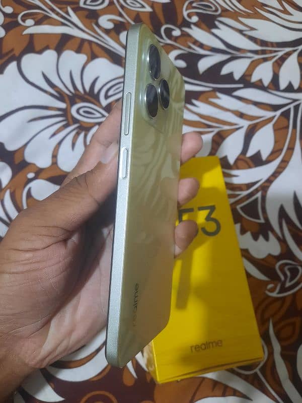 realme c53 6/128 3