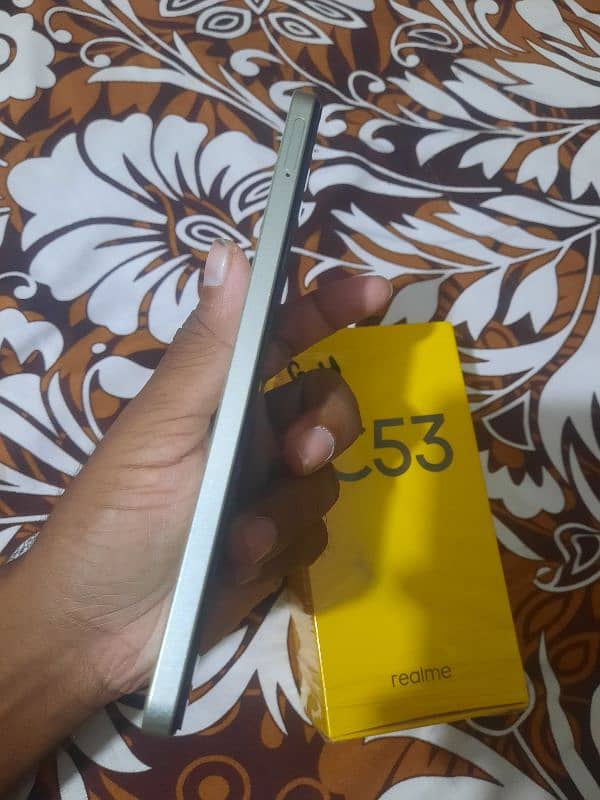 realme c53 6/128 4