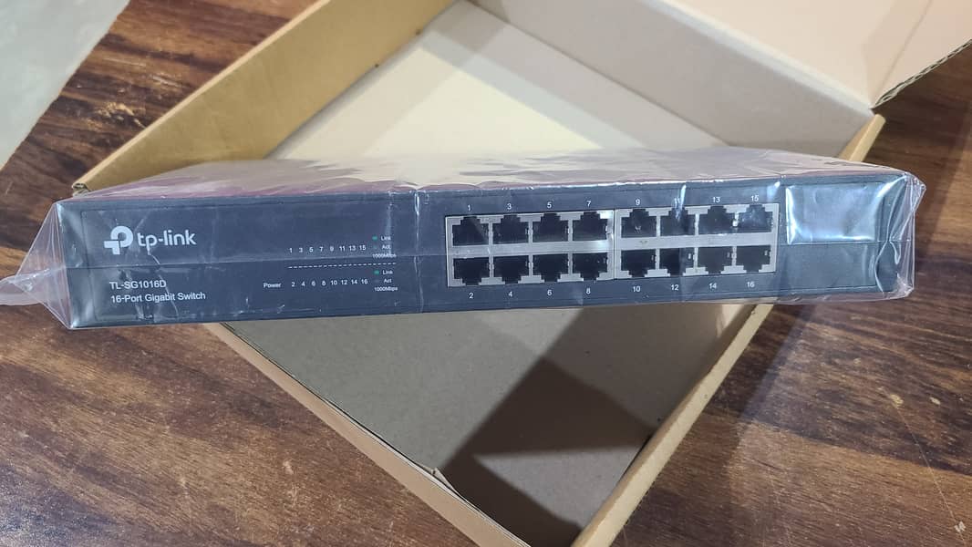 Tplink TL-SG1016D 16-Port Gigabit Desktop/Rackmount Switch (With Box) 2