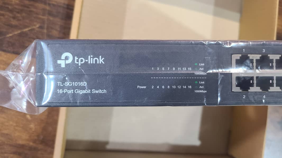 Tplink TL-SG1016D 16-Port Gigabit Desktop/Rackmount Switch (With Box) 9