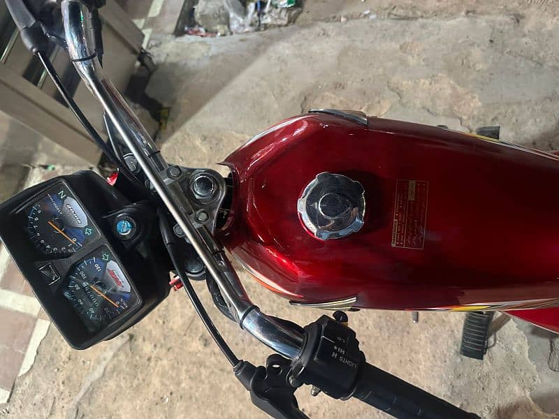 Urgent Sale Honda CG 125 1