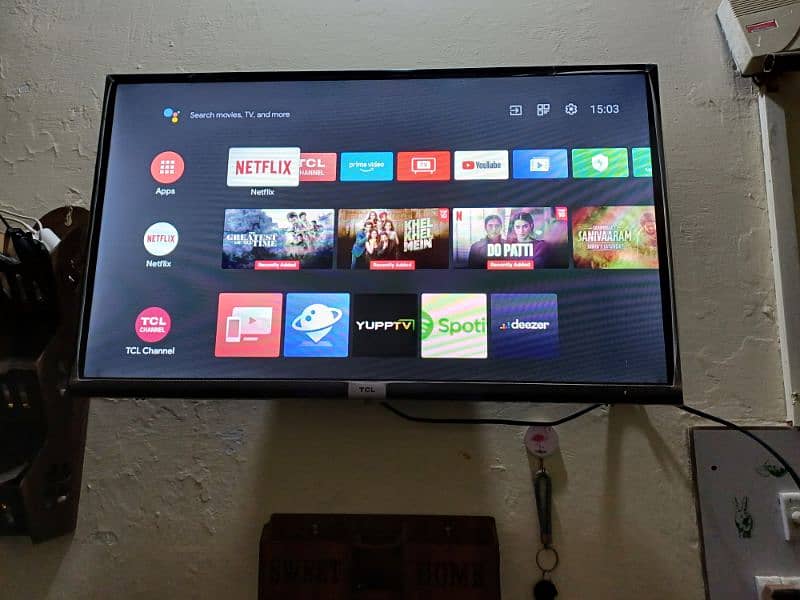 TCL LED 32s5200 1