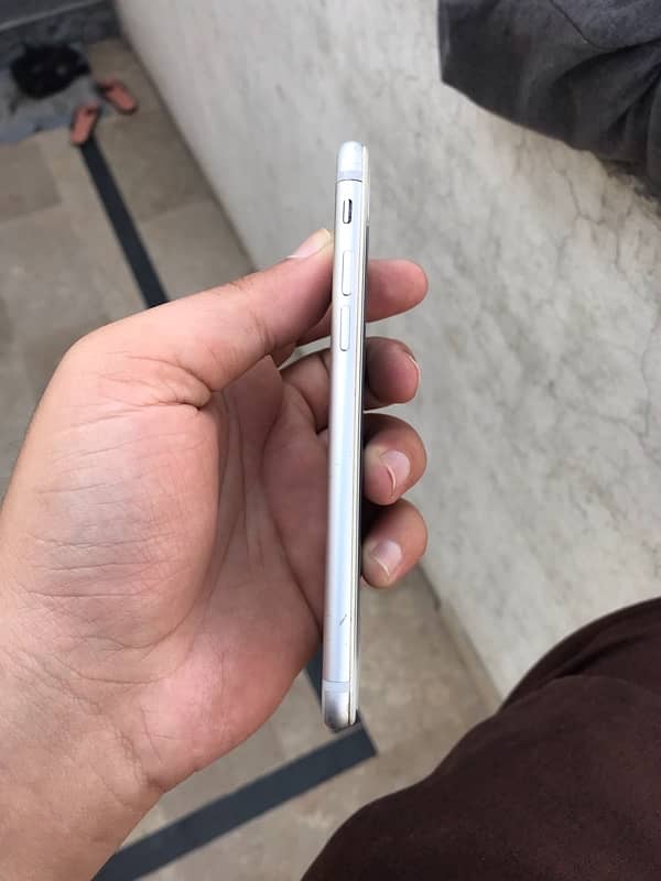 iPhone 7 128gb pta approved 2