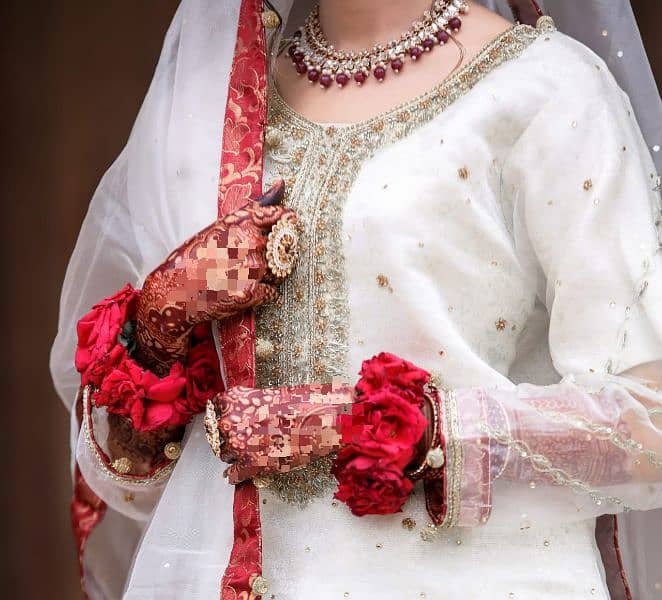 only 1 day used nikkah dress white colour branded dress in medium size 2