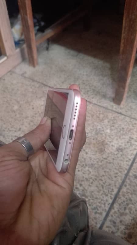 iPhone 6s urgent sale Sab ok ha 32gp nopta heatly 81 ha Lana 2