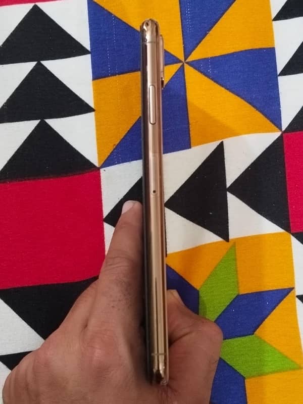 Iphone xs max dual pta approved /64gb /waterpack 4