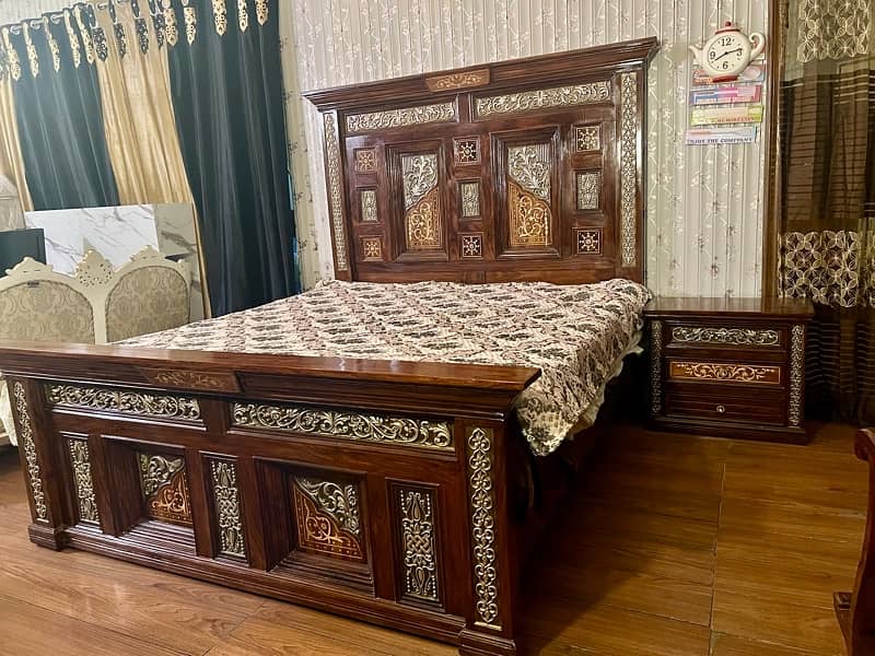 only month used 2,Chinottee bed set condition 10/10 1