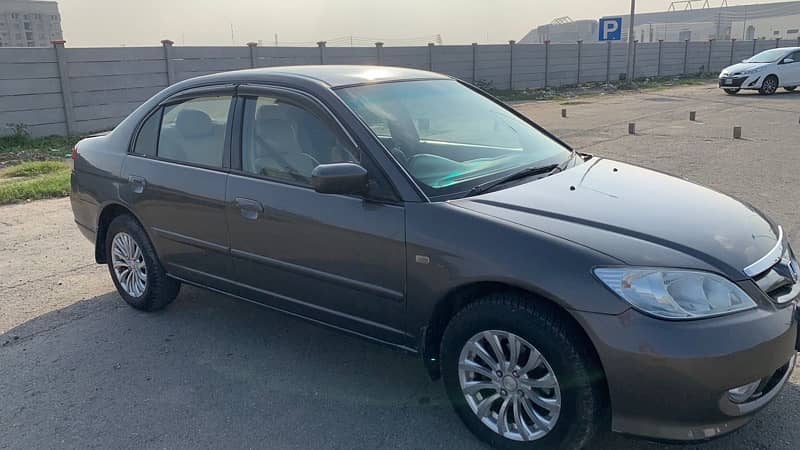 Honda Civic EXi 2005 1