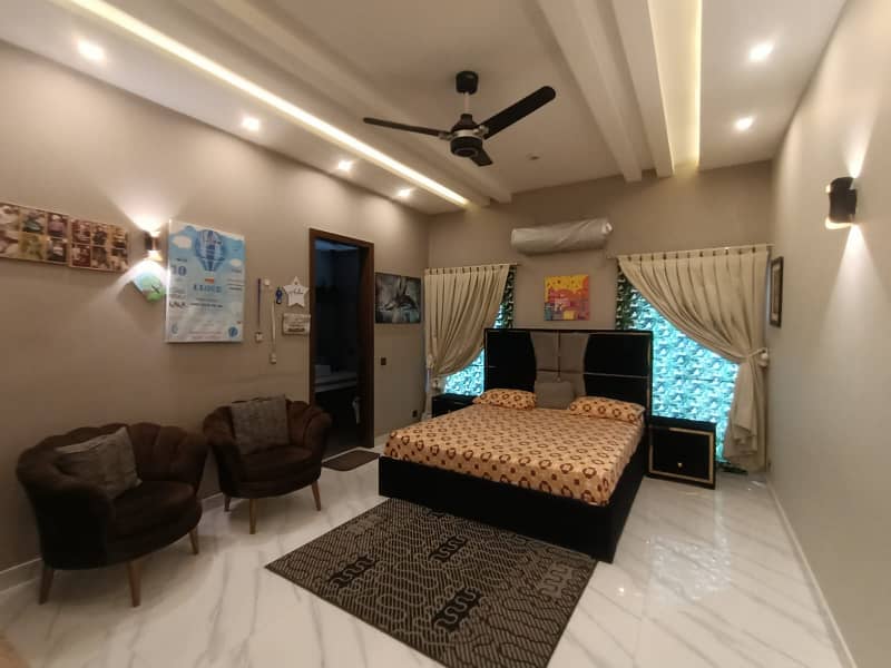 One Kanal Luxurious Bungalow Near Park DHA Phase-5 24