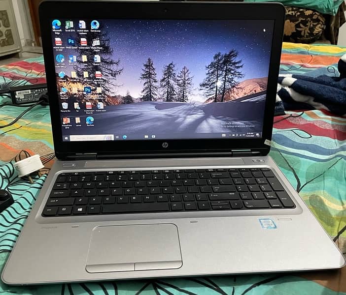 Hp Laptop core i5 , 6th generation 0